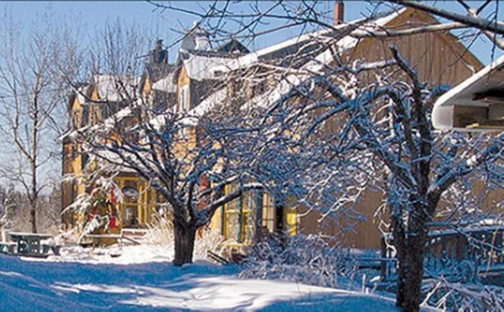 Auberge Restaurant La Mara Saint-Joseph-de-Ham-Sud 외부 사진